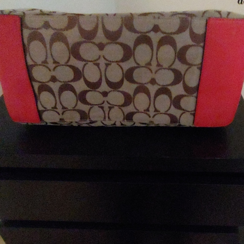 Medium Coach Tote - image 4